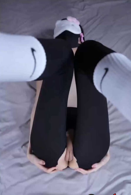 成人欧美一区在线视频,メイリン モデルコレクション メ,观看免费无删减完整版